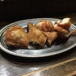 Muroran Yakitori Konjaku Sapporo Ten - 若鶏の半身揚げ