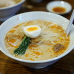 かおたんラーメンえんとつ屋 - 