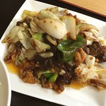 餃子付家 - 日替わりメニューは、豚肉とキャベツ味噌炒め定食 680円也