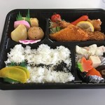 京料理　花萬 - 和洋うまいとこ弁当850円(918円)