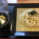 Men Raku - ざるうどん(*´д`*)400円