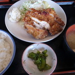 ごはん屋 花りん - 唐揚げ定食