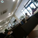 Y CAFE - 店内