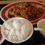 中華食堂 ドラゴン - もつ辛炒め