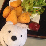 YOKOSUKA SHELL - カマンベールチーズフライ Deep Fried Camembert at Yokosuka Shell, Yokosuka Chuo！♪☆(*^o^*)