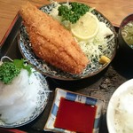 とりいづか - ヒラメ定食1100円