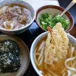 どんどん - 天ぷらうどん、おむすび、肉うどん