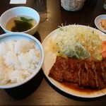 近江珈琲 - カルビ定食1,500円税込。