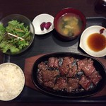 肉焼 伸 - 牛焼肉ランチ