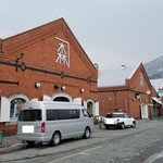 Hakodate Yogashi Snaffles Kanamori Yobutsukan Ten - 函館ベイエリアにある金森洋物館