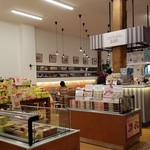 Hakodate Yogashi Snaffles Kanamori Yobutsukan Ten - ペイストリー スナッフルス 金森洋物館店の外観