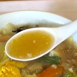 中華料理 宝来飯店 - 五目ラーメン　スープアップ