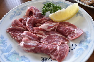 Ganso Jingisukan So - ラム肉はレモンと塩コショウで