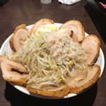 恵比須 弐式 ブヒブヒ - チャーシューブヒブヒ麺ニンニクマシ980円