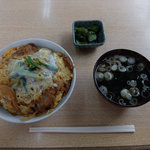 Canton - かつ丼（800円）