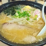 Men Kui Tei - めんくいラーメン(醤油とんこつ)