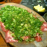 焼肉マル 北新地店 - ネギ牛タン