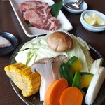 焼肉　啓 HIRO - 野菜盛り・タン