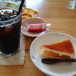 Takumi no Mura Gallery Cafe - ケーキセットです♪