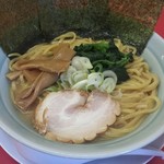 Seirokuya Kikugawa Ten - 豚骨醤油720円＋麺大盛り100円　スープ少ない!!