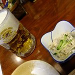 Umisuke to Tamahiko - 生ビール：480円と付きだし．