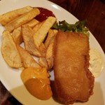 Irish Pub ブライアンブルー - フィッシュ&チップスSサイズ 520円