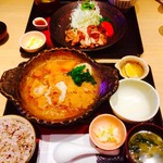 Ootoya Saga Kita Bypass Ten - チキンかあさん煮定食＆もろみチキンの炭火焼き定食。