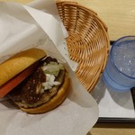 MOS BURGER Kameari Kitaguchi Ten - カレーモスバーガー390円