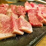 Yakiniku Dondon Higashitori Ten - 