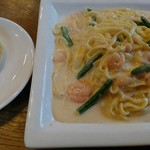 Yamada Ya Kohbo - 手打ちパスタ 小海老のクリームソース(800円)