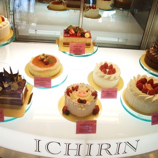 Patisserie ICHIRIN - ホールケーキたち