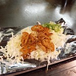 Okonomiyaki Kyabetsu Ekimae Hiroba Ten - 