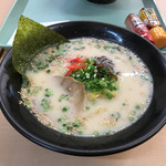 一口茶屋 - とんこつラーメン