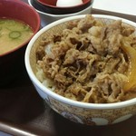 Sukiya Zentsuji Kamiyoshida Ten - 牛丼とん汁たまごセット