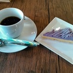 caffe vicolo - 横浜ブレンドケーキセット(当日は紫芋タルト)