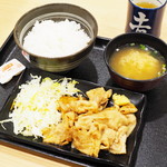 Yoshinoya Yokozutsumi Ten - 豚生姜焼き定食