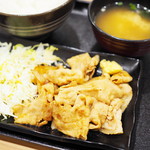 Yoshinoya Yokozutsumi Ten - 豚生姜焼き定食