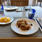 ビュッフェレストラン スリユン - 朝食バイキングで取ってきた料理 2016/09/20