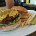 GRILL BURGER CLUB SASA - (ランチ)チーズバーガー