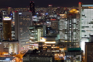 CHEDI LUANG Ha-Bisu Ent - 夜景の綺麗なHERBIS ENTに位置しています．