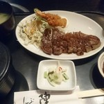 Shabushabu Sukiyaki Shabu Jin Sakaisuji Honmachi - 