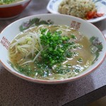 ラーメンひがしや - ラーメン550円