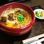 佐藤養助 - なめこうどん（1000円）