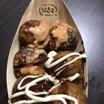 Tsukiji Gindako Ion Chitose Ten - めんたいチーズとノーマルたこ焼きのハーフ＆ハーフ