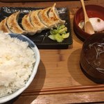 Nikujiru Gyoza no Dandadan Meidaimae Ten - 