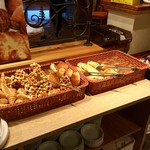 スチューリンゲン - 【朝食バイキング】パンの種類もいろいろ(横にトースター有)