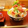 寿司割烹　たから本店 - 料理写真:お造りには日本酒よねぇ