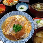 Warikan - 平日ランチ限定！日替わり定食の一例です！