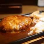 Restaurant Azuma - チーズハンバーグ