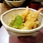 Kakashi Ion Choshi Esushiten - 海老と野菜の天丼。